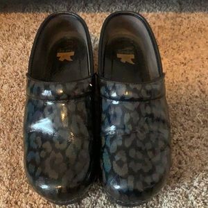 Dansko XP Iridescent Cheeta Size 40